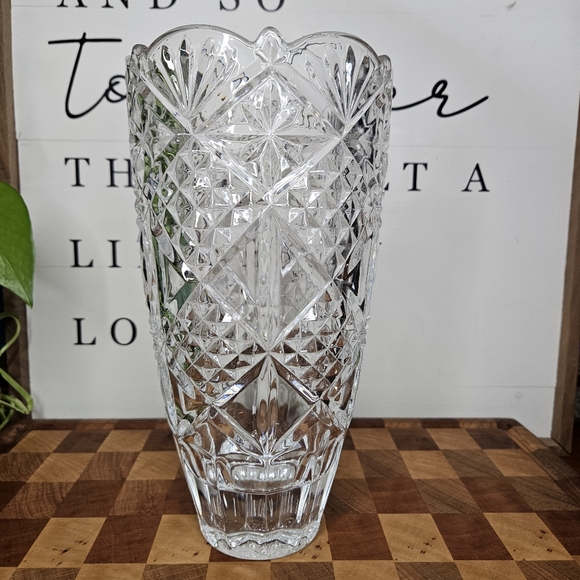 Vintage BOHEMIAN CZECH Cut Crystal Vase 9.75" - Picture 14 of 15